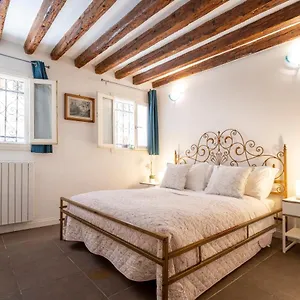 Appartamento San Giacomo Pied-a-terre House By Wonderful Italy